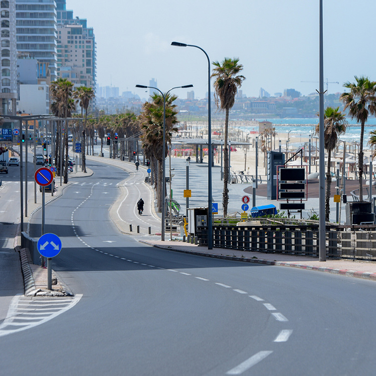 Israel sử dụng đèn LED thông minh chiếu sáng đường phố